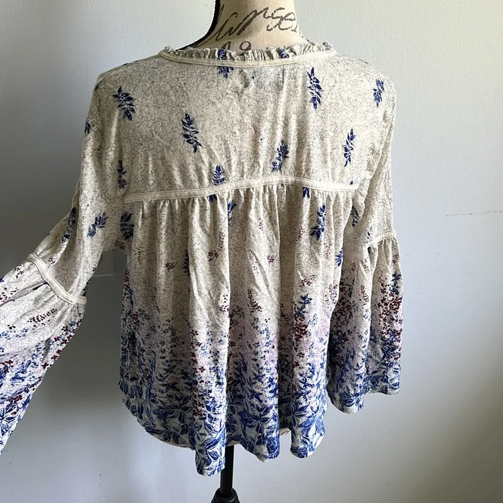 Lucky Brand Cream and Blue Floral Blouse - Picture 5 of 9